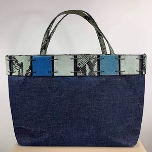 Berge Leather hand bag made in Italy